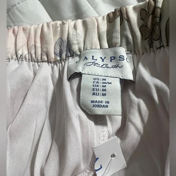 Soft Floral Maxi Skirt in Light Beige and Pink - Picture 3 of 3